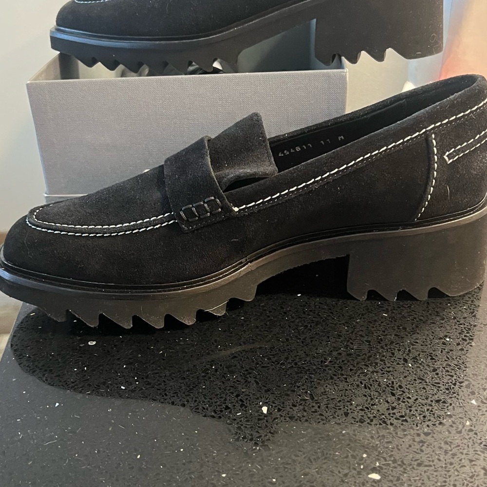 NEW! NIB Aquatalia Suede Loafers 11b